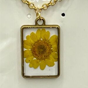 Golden Sunflower Frame Necklace